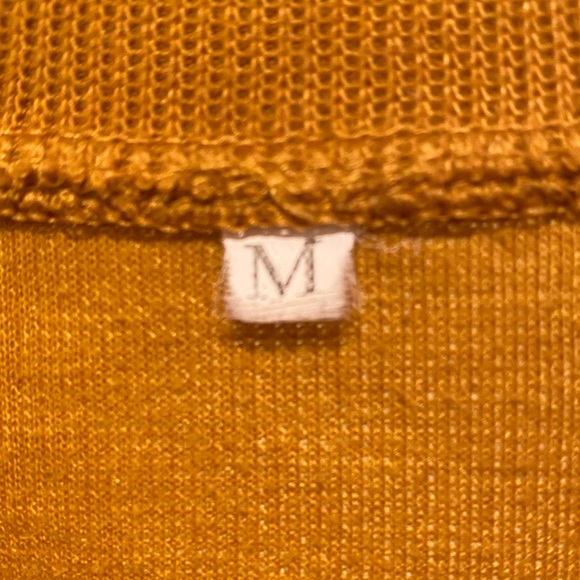 Cropped Sweater - Picture 2 of 2